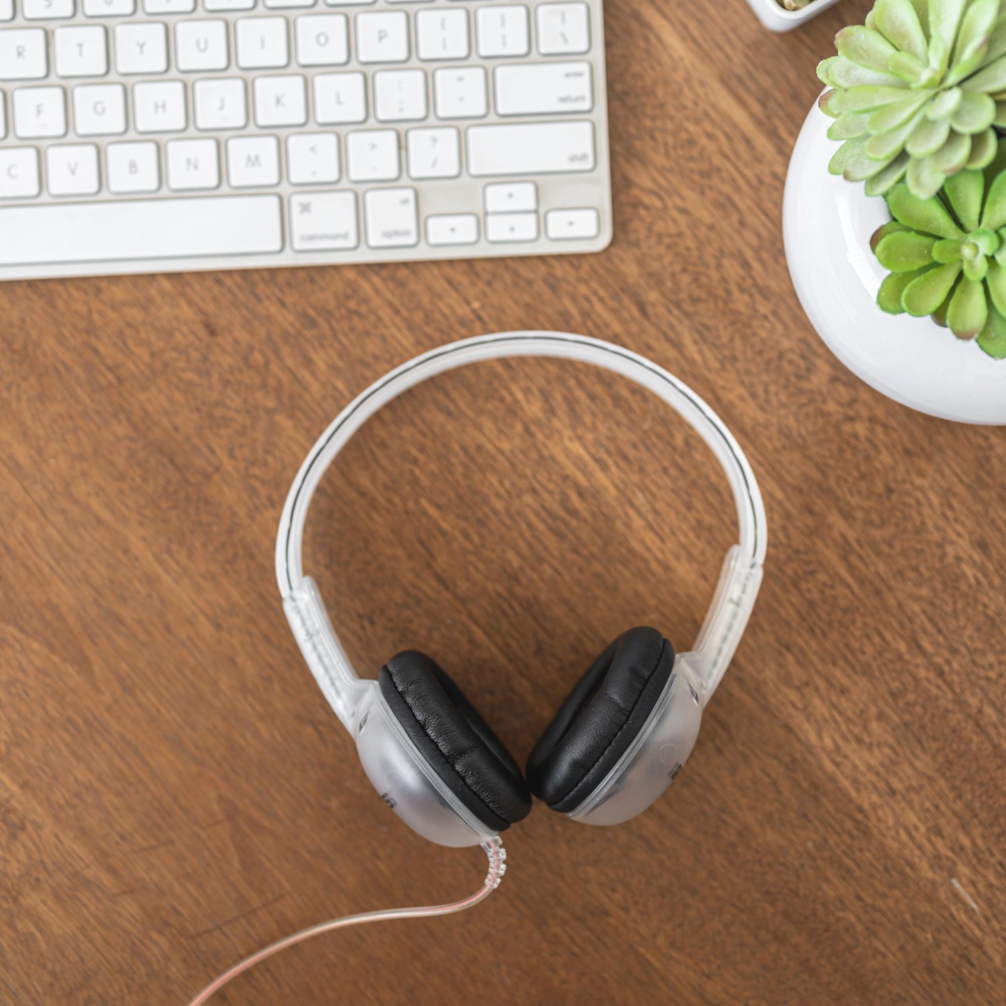 Koss CL5i Clear Transparent On-Ear Headphones, in-Line Microphone and Remote, Retro Style, 3.5mm Plug